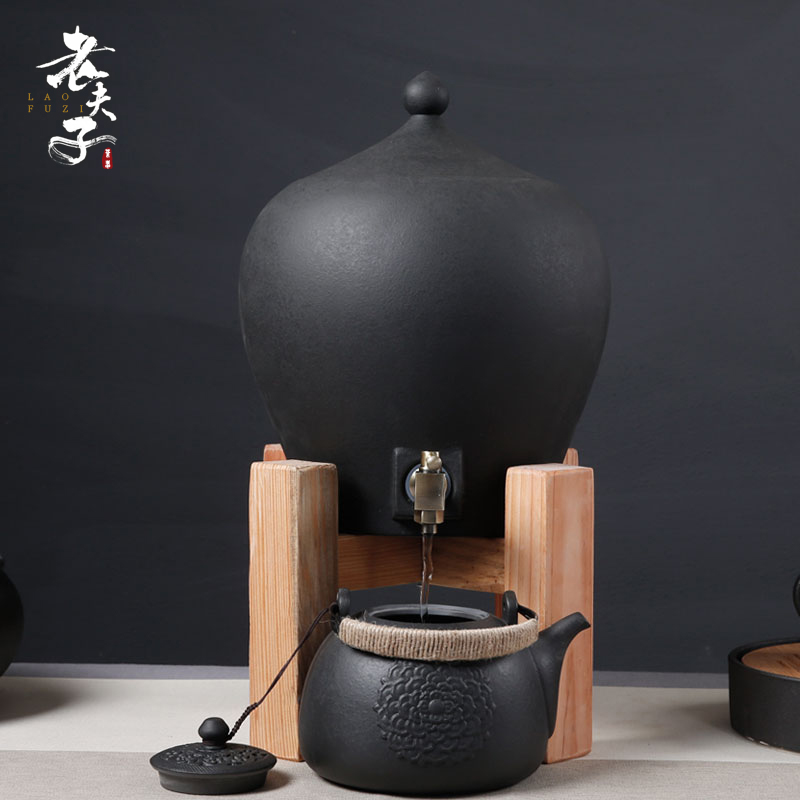 The professor volcano belt leading coarse pottery store tank to purify The water container home tea filter ceramic water storage tank