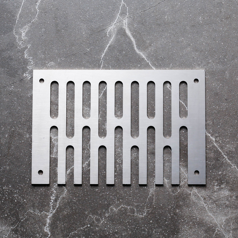 Stainless steel side leak leak wall wall wall angle old grille filter anti-blocking leaf rat opening ramp