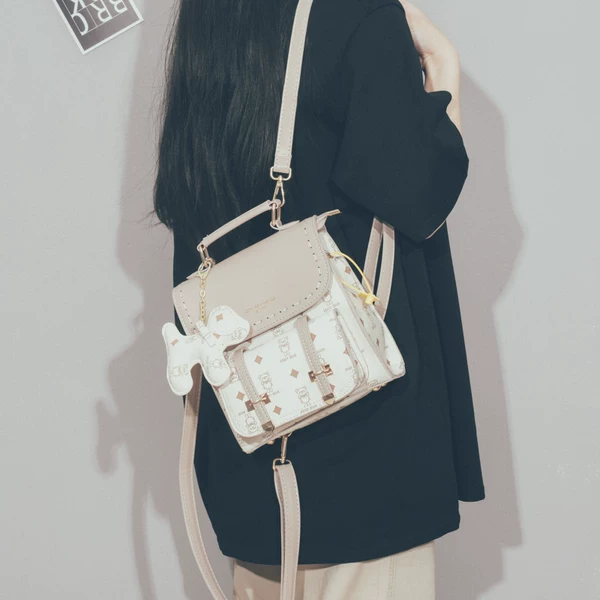 Товары от 小柒包铺seven