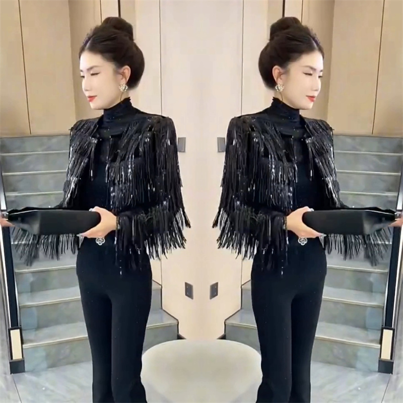 Trendy Street-Style Women's Jacket 2024 Winter New Gentle Casual Style Heavy-Duty Tassel Sequin Short Jacket for Women Trendy Street-Style Women's Jacket 2024 Winter New Gentle Casual Style Heavy-Duty Tassel Sequin Short Jacket for Women