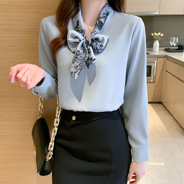 2023 spring and autumn new green foreign style age-reducing bowknot long-sleeved shirt female design sense niche temperament top