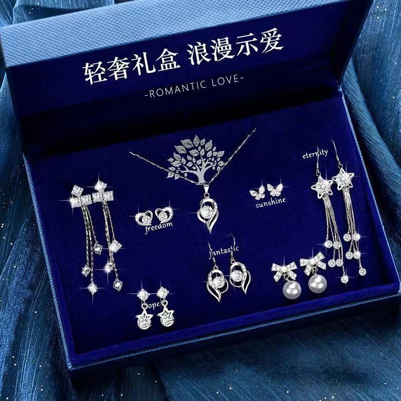 Valentine's Day Birthday Gift for Girlfriend or Wife, Practical, Light Luxury, High-End Weekly Earrings for Women, Sterling Silver Gift Box Valentine's Day Birthday Gift for Girlfriend or Wife, Practical, Light Luxury, High-End Weekly Earrings for Women, Sterling Silver Gift Box