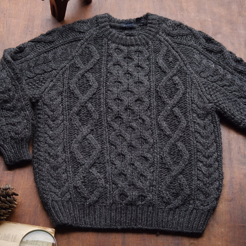 Ameikaji Retro Fisherman-Style Chunky Knit Icelandic Heavy Thick Wool Aran Crew Neck Pullover Aran Sweater