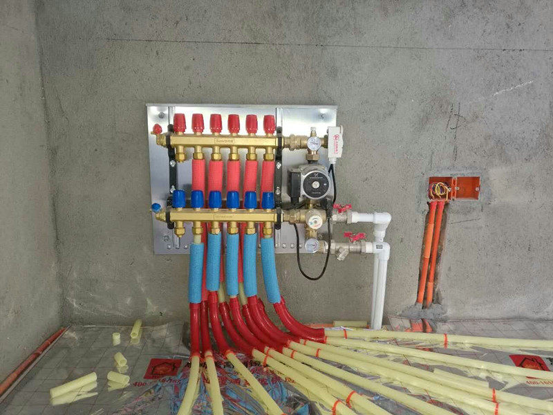 Xuzhou physical store floor heating installation package PE-XC+ brand extruded plastic board 65 yuan flat