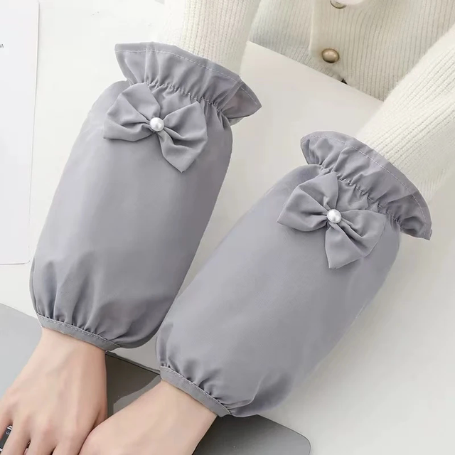 Fashionable bow-knot waterproof and oil-proof sleeves, non-leakable, fashionable protective cuffs, stylish women's anti-fouling and anti-dirty sleeves
