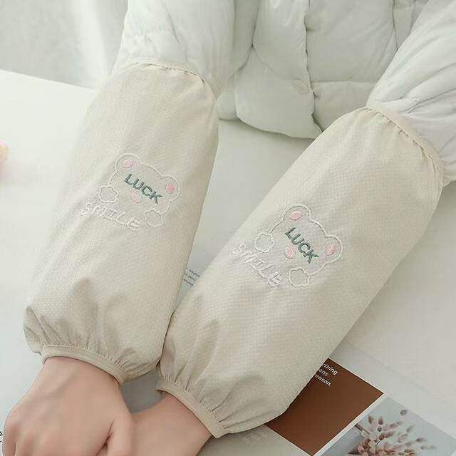 Long anti-fouling and waterproof sleeves for autumn and winter adult students' down jackets for work, housework, sleeves, work sleeves