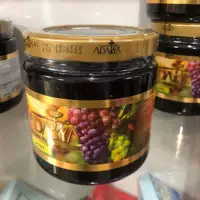 Пурпурный два -корровой виноград