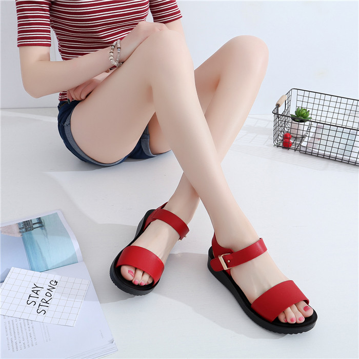 Mùa hè 2018 mới đơn giản, đa năng bằng phẳng với giày nữ thời trang chống trượt học sinh trung học màu đen bitis hunter sandal