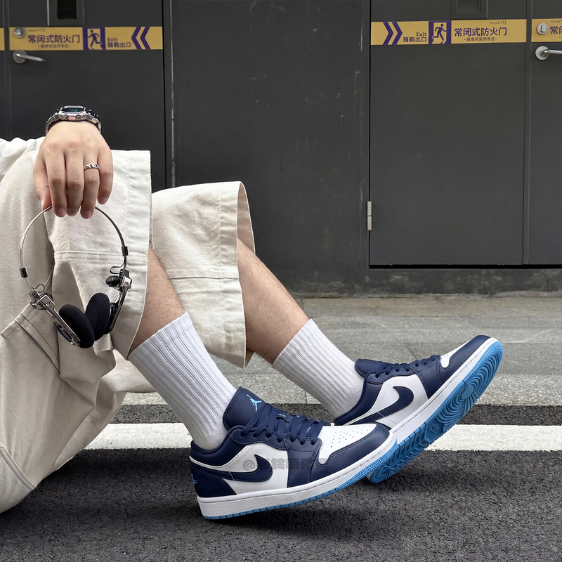 Nike Air Jordan 1 Low-Top Aj1 Basketball Shoes Men's Sneakers Blue and White 553558-404