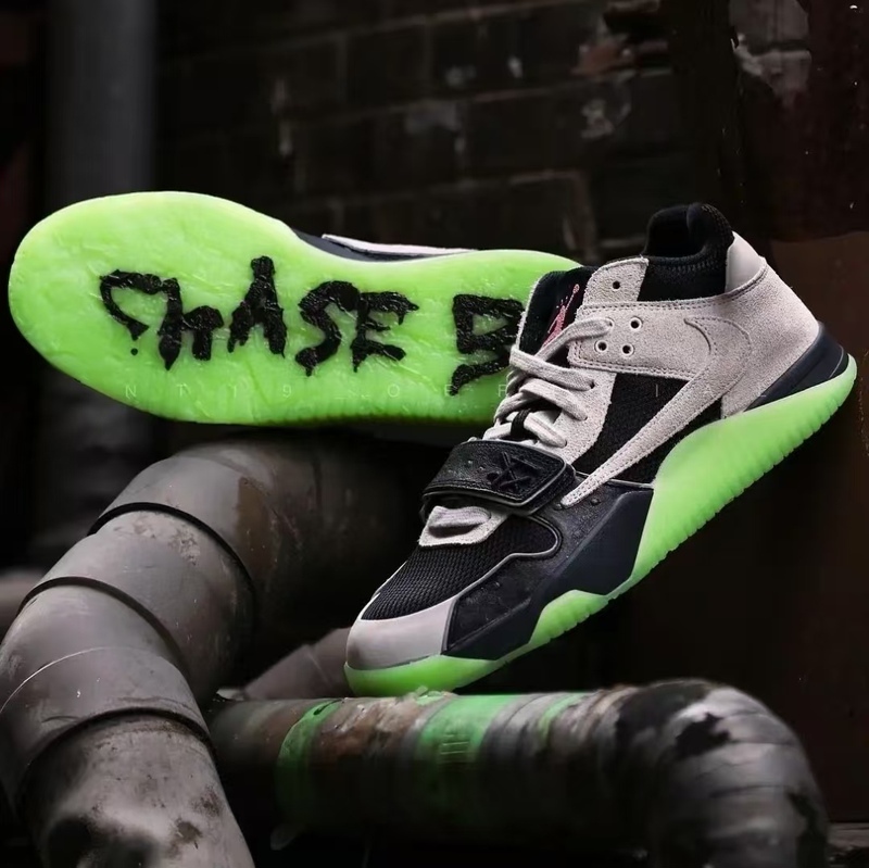 Nike Men's Shoes Jordanjumpman Chase B Ts Co-Branded Black and Green Luminous Basketball Shoes Ih7971-001 Nike Men's Shoes Jordanjumpman Chase B Ts Co-Branded Black and Green Luminous Basketball Shoes Ih7971-001