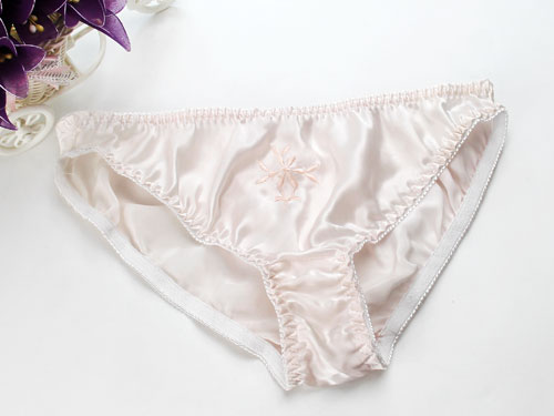 Cửa hàng thị trấn Kho báu Quần lót lụa Nữ 100% lụa Tóm tắt Tam giác eo thấp Đồ lót gợi cảm Chăm sóc sức khỏe đồ lót nam gợi cảm 