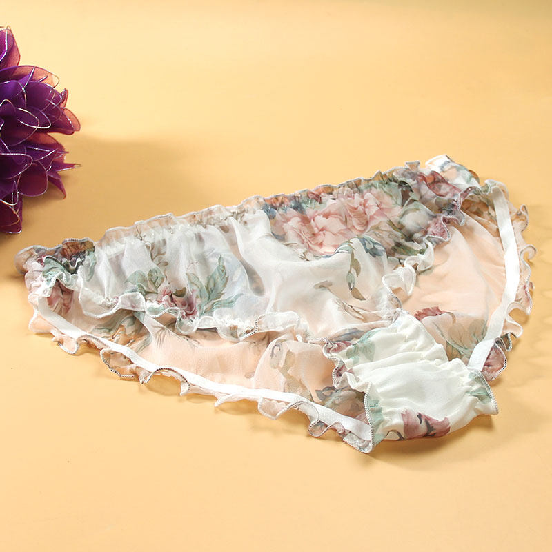 Speed Dry Ultra Sexy Thin Yarn Breathable Real Silk Briefs Lotus Leaf Lace Jo its yarn Girl mid waist Large size Transparent Triangle Pants