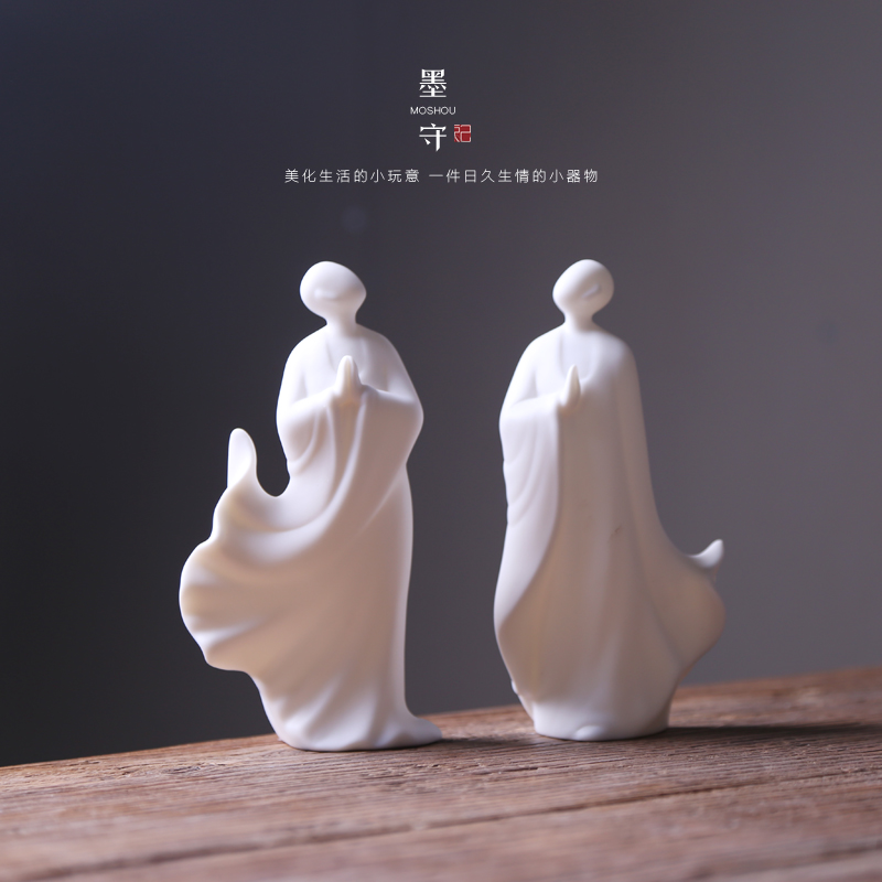 Zen Chinese style phaseless ornaments ceramic tea pet decoration craft gift decoration living room desktop written root carving creative decoration