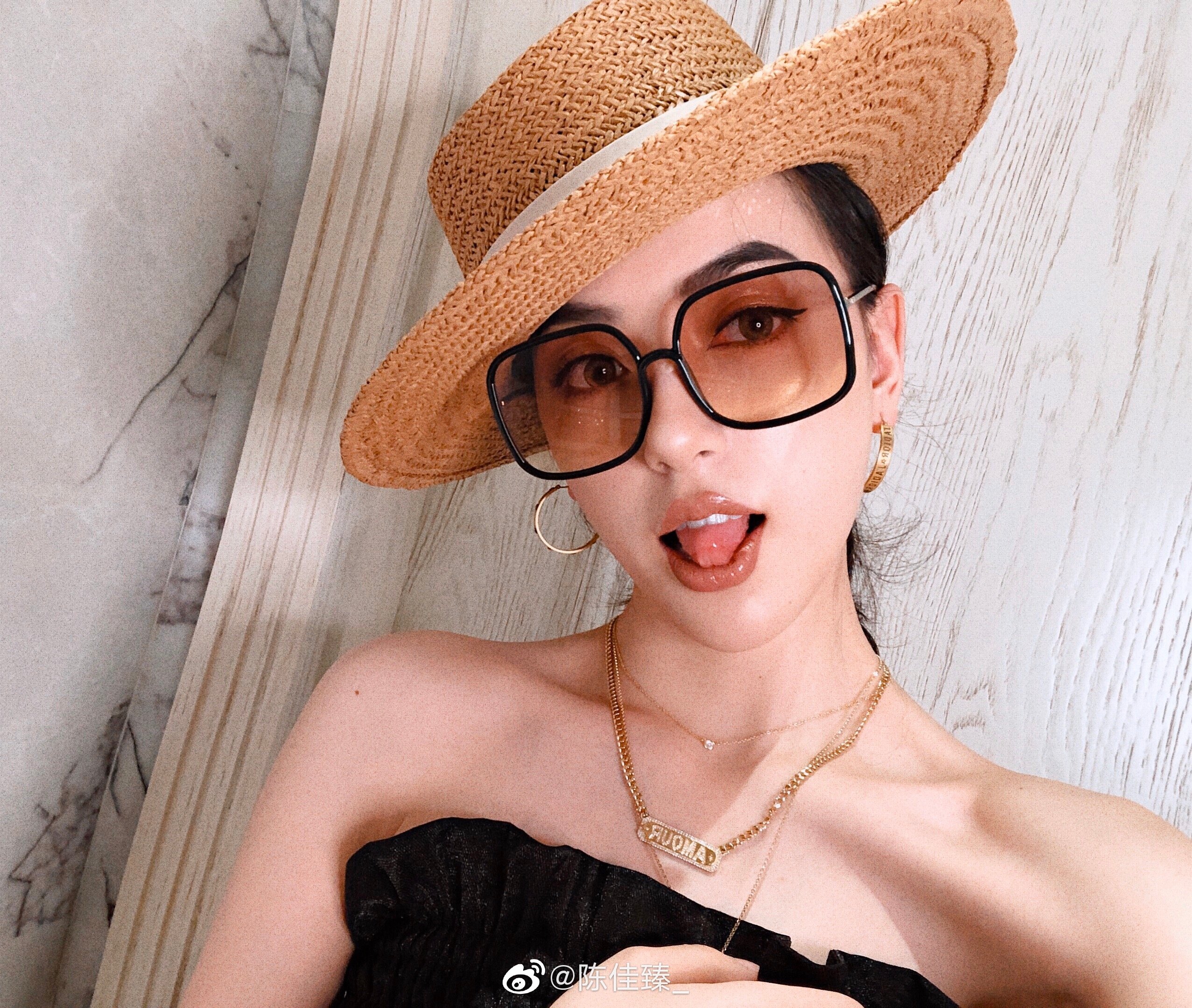 2022 new d Home Sun Glasses Women Advanced Sensation Ins Nets Red Big Faces Slim Box Tea Color Sunglasses Tide Ultralight