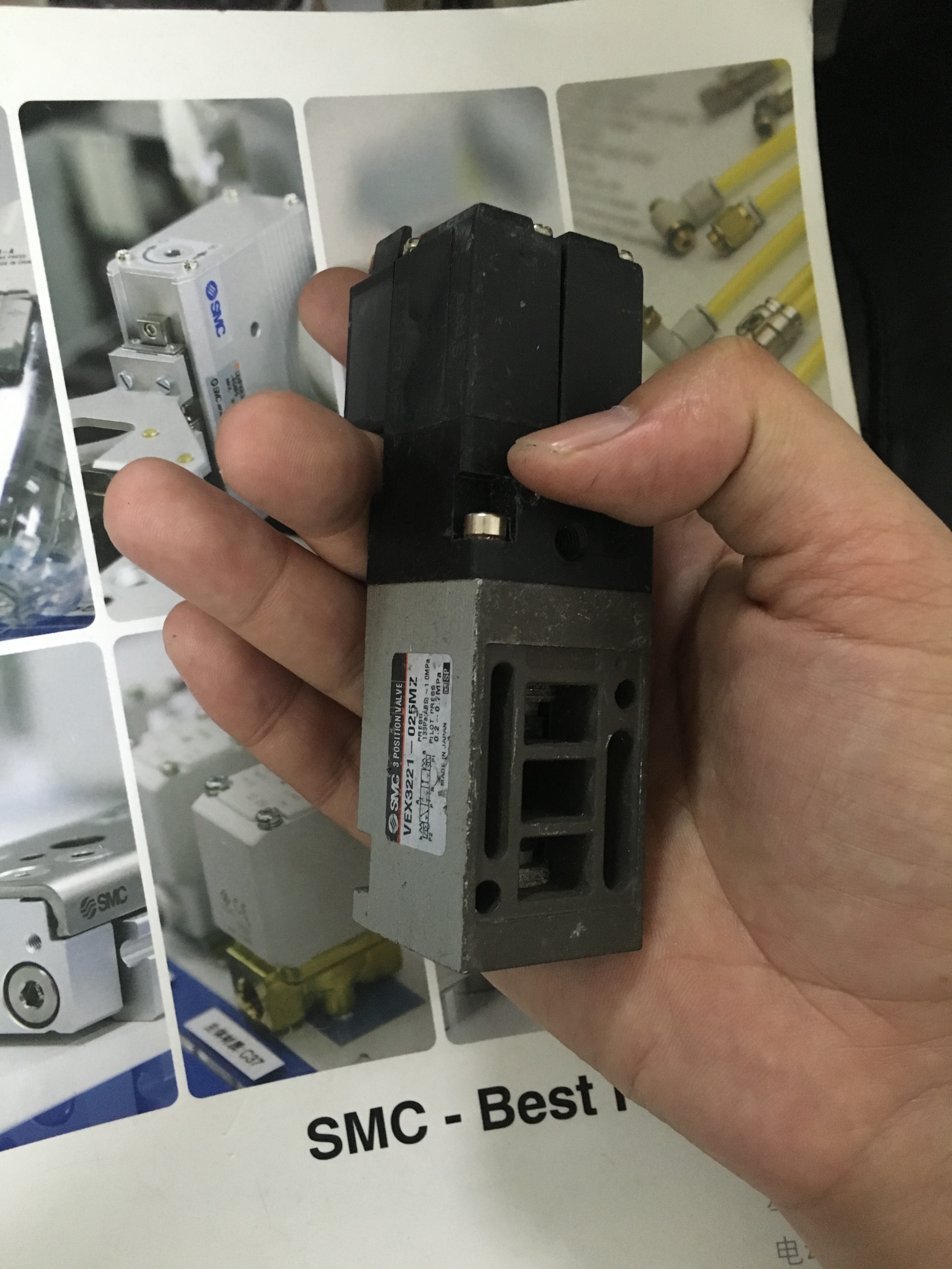 SMC large flow solenoid valve container VEX3221-025MZ DC24V