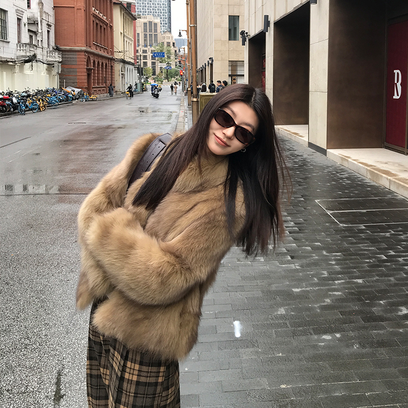Jenny Fur "Seoul Lover" Fox Fur Coat for Women, Slim and Youthful Style, 2025 New Winter Model Jenny Fur "Seoul Lover" Fox Fur Coat for Women, Slim and Youthful Style, 2025 New Winter Model