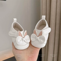 С бантиком, белый