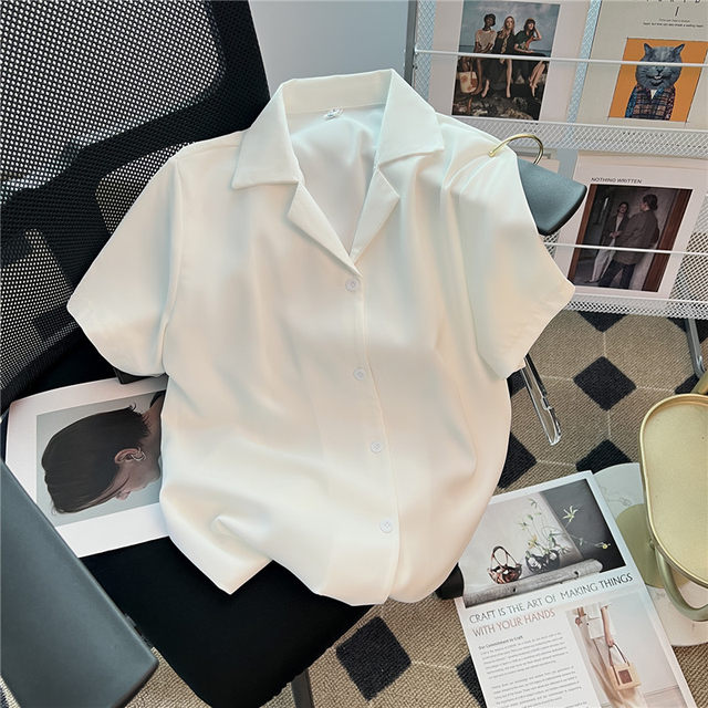 2022 new white shirt women's summer short-sleeved suit collar chic top clothes design sense chiffon shirt thin section