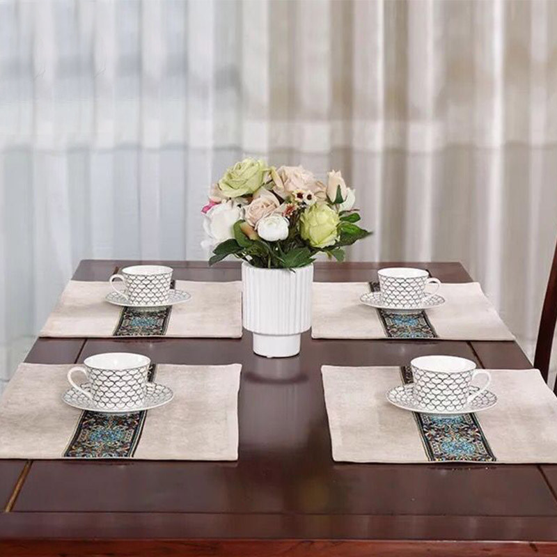 New ancient and modern European and American corduroy products home placemats high-end American country fabric placemats tablecloths table flags custom