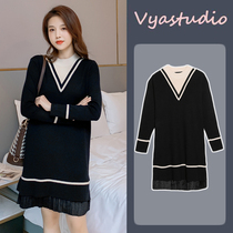 Maternity clothes spring and autumn 2021 fashion Korean version loose outside wear medium-long temperament age-reducing knitted dress tide