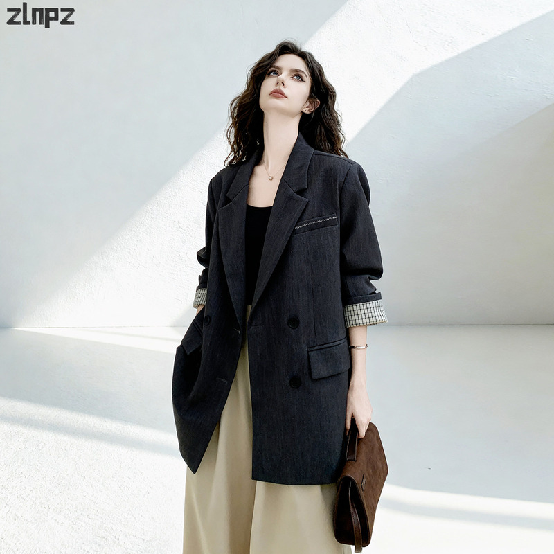 Light Mature Style Gray Blazer for Women, 2026 Autumn New Model, High-End and Elegant, Patchwork, Regular Shoulder, Casual Suit
