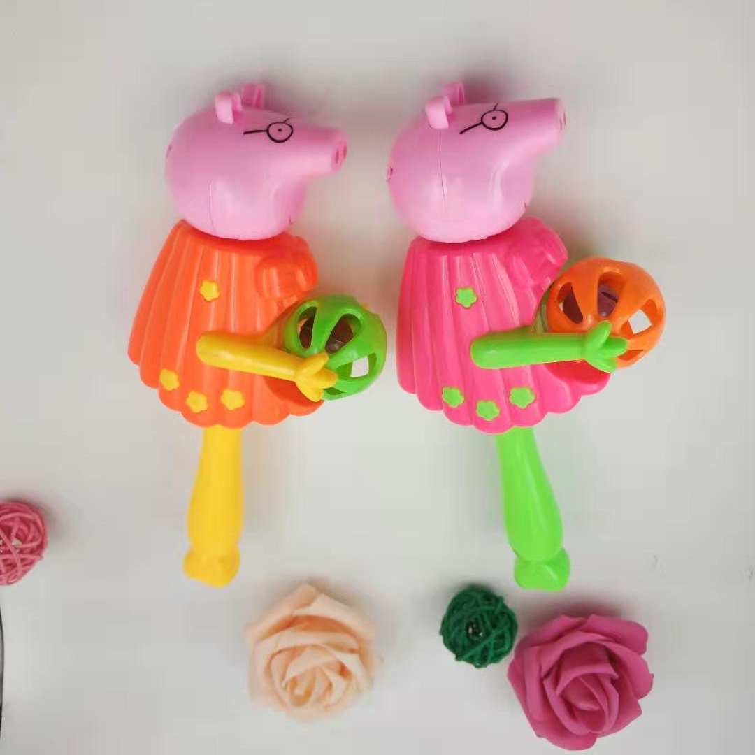 Children's hand ringing bell baby bell toy 0 - 3 - June baby newborn pacifies the bell pig KT cat