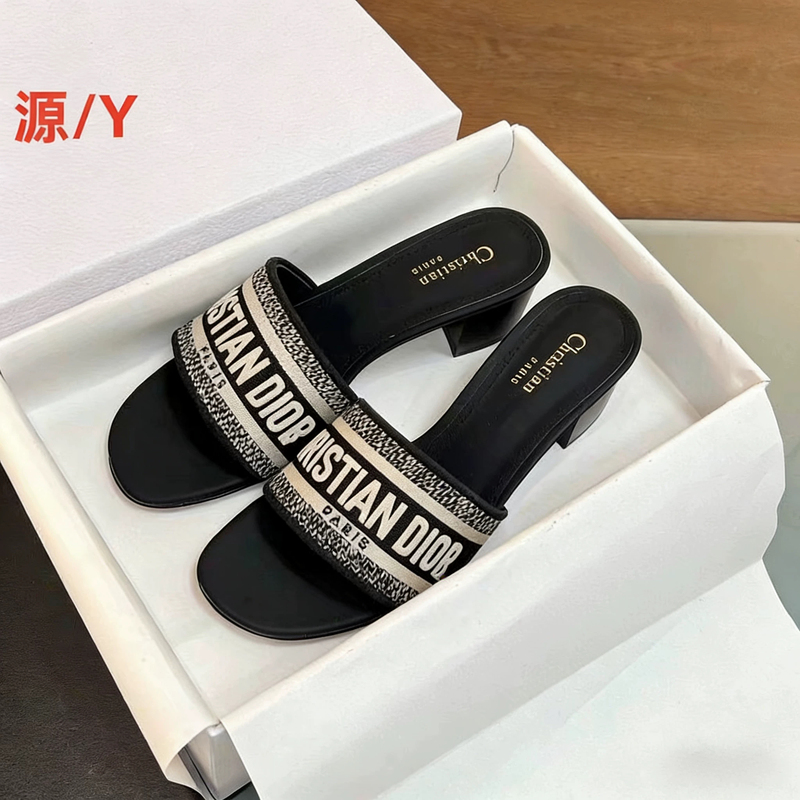 D Brand Embroidered Slippers for Women, Chunky Heel, High Heel, Casual, Versatile, Beach Rhinestone Slide Sandals, Women's Summer Outdoor Rhinestone Sandals