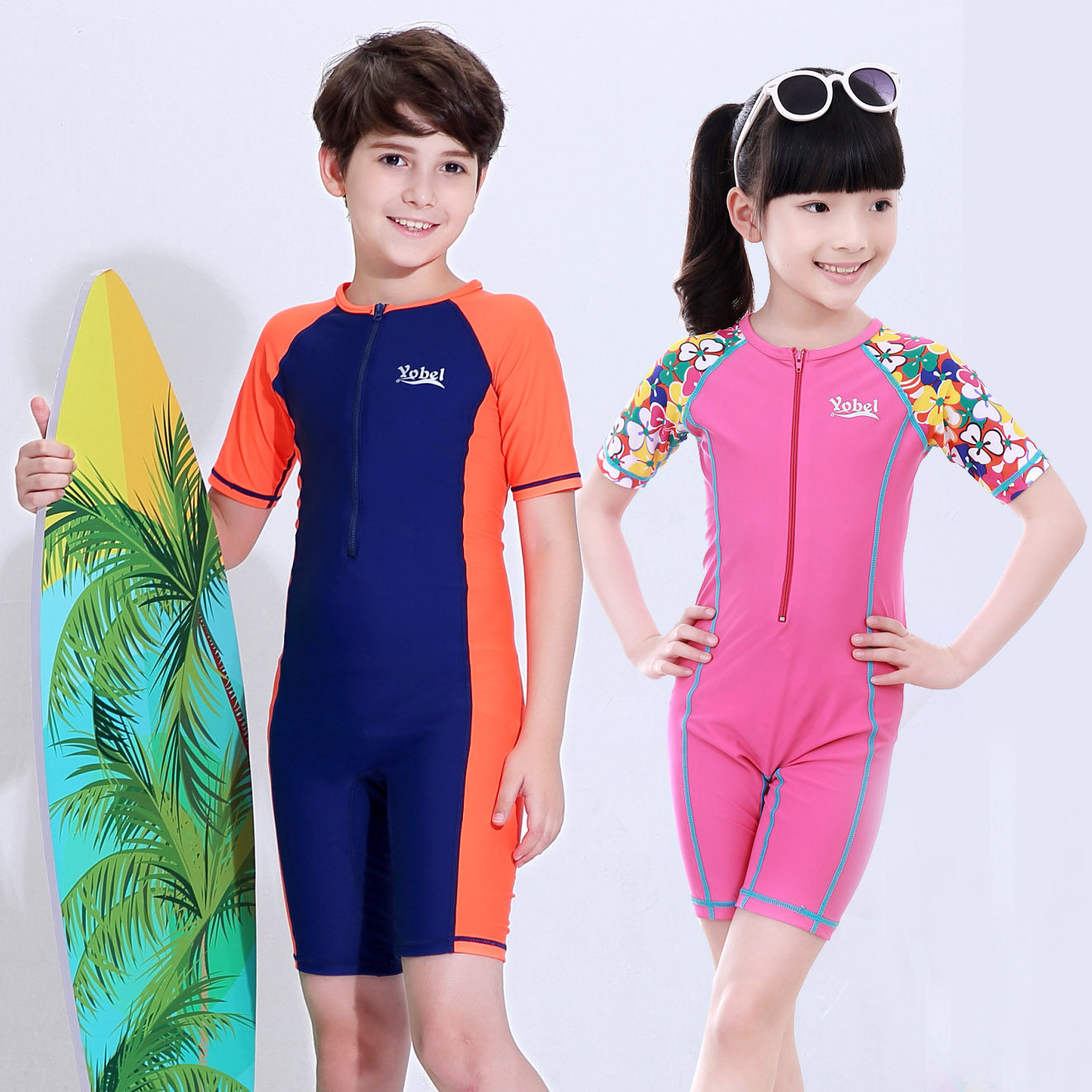 Middle and big child sunscreen boy learning swimming training short sleeve flat corner swimsuit middle leg quick dry Beach Children's swimsuit
