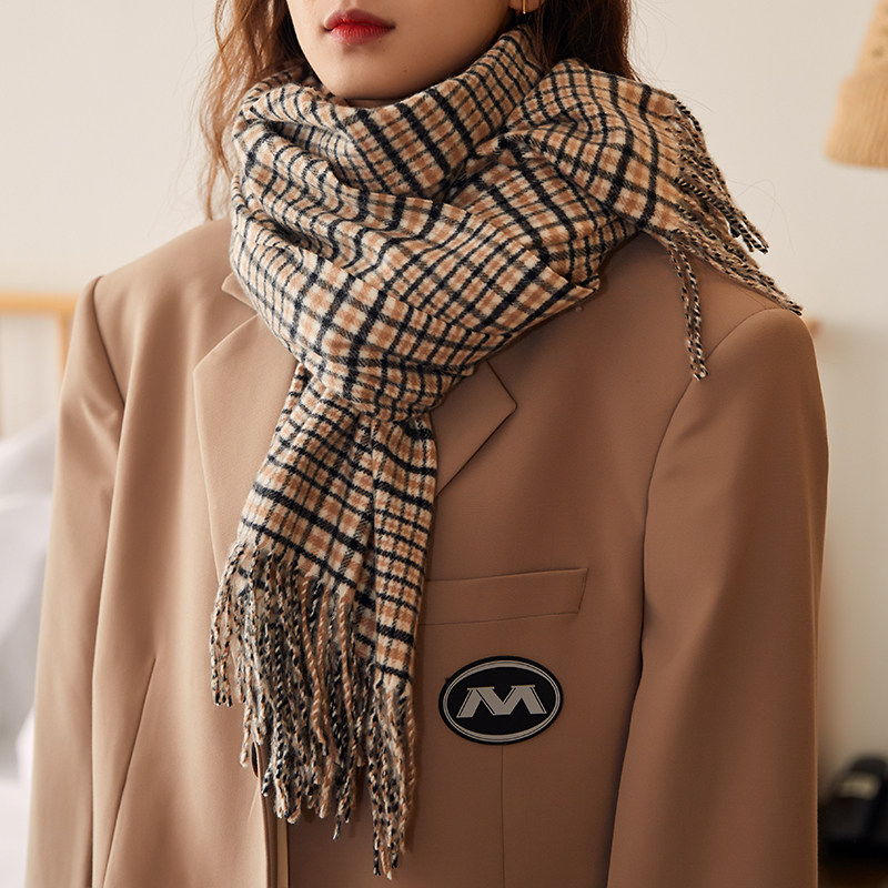 Hu stubble uncle British plaid scarf shawl dual-use men and women with the same length and increase the couple's bib retro versatile