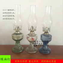 Old horse lamp iron old kerosene lamp portable lamp old lamp old lamp antique horse lantern folk nostalgia