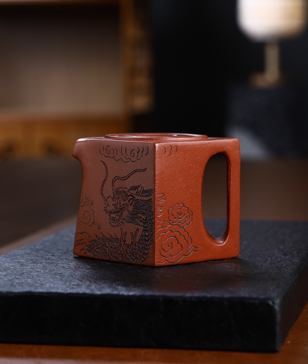 260 ml Zhengzong original mine dragon blood sand upscale tea maker Home Purple Sand Pot Bull Cover Carved Dragon Yang Envy Quadrilateral Pot-Taobao