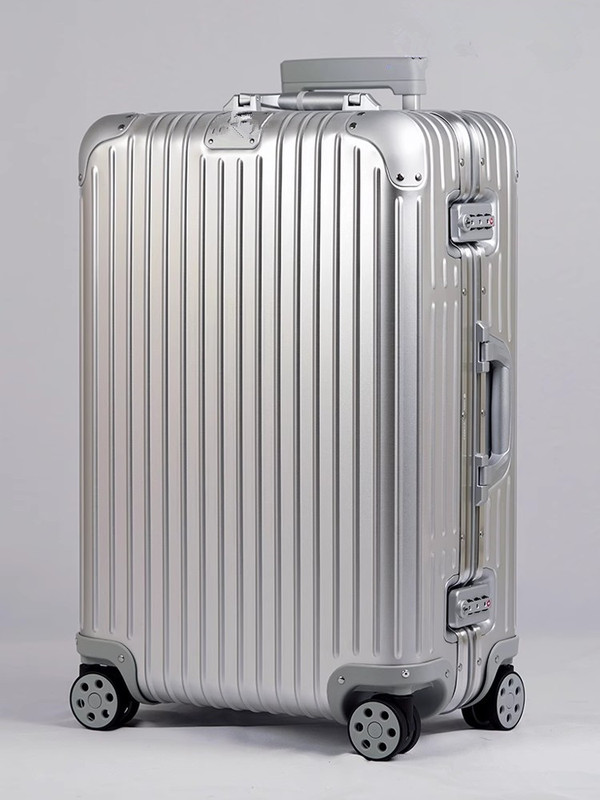 Aluminum-Magnesium Alloy Suitcase Can Last for 10 Years, High-End Luggage with Upgraded Anti-Collision Corner Protectors, Factory Direct Sales at Cost Price Aluminum-Magnesium Alloy Suitcase Can Last for 10 Years, High-End Luggage with Upgraded Anti-Collision Corner Protectors, Factory Direct Sales at Cost Price