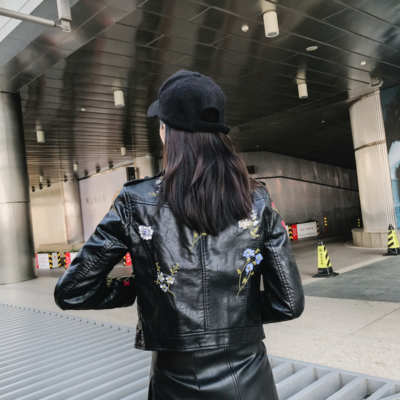 Áo khoác da nữ mới cỡ lớn pu da mỏng bóng chày đồng phục ngắn in áo khoác xe máy áo da zara