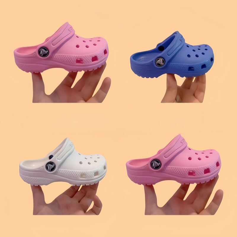 Crocs Popular Classic Celebrity Children's Clogs, Non-Slip Waterproof Sandals, Soft and Comfortable Beach Shoes, Customizable Shoes