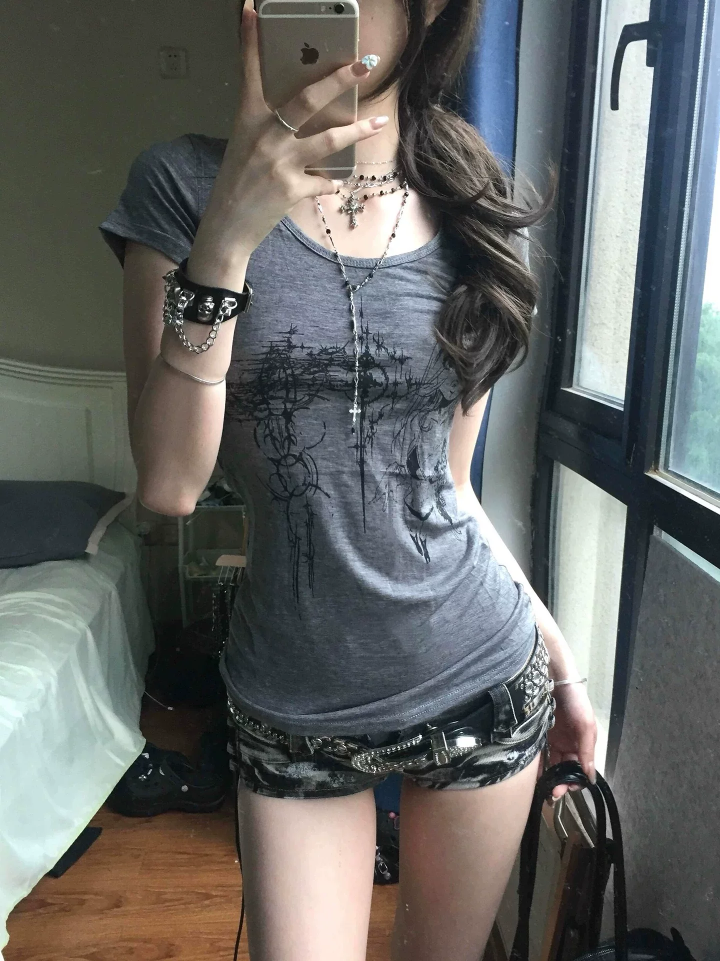 Футболка женская American style, короткий рукав, приталенная, серая (S–XL)
