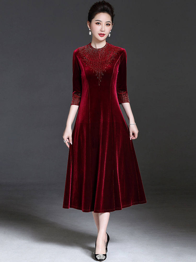 Xi mother-in-law wedding banquet dress foreign style dress 2022 spring new style foreign style high-end wedding mother dress noble