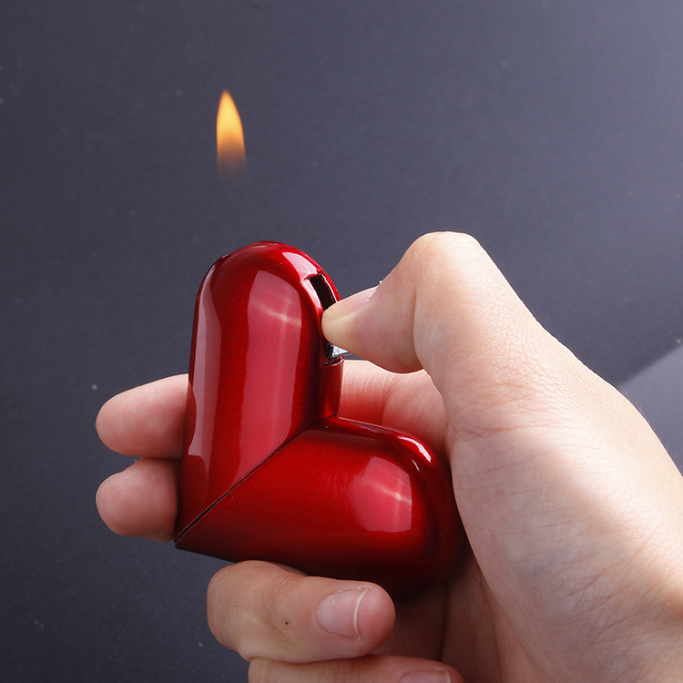 Tình yêu nhẹ hơn cá tính sáng tạo hình trái tim đôi bơm hơi nhẹ kim loại mở lửa nam và nữ có thể gập lại chữ bật lửa súng