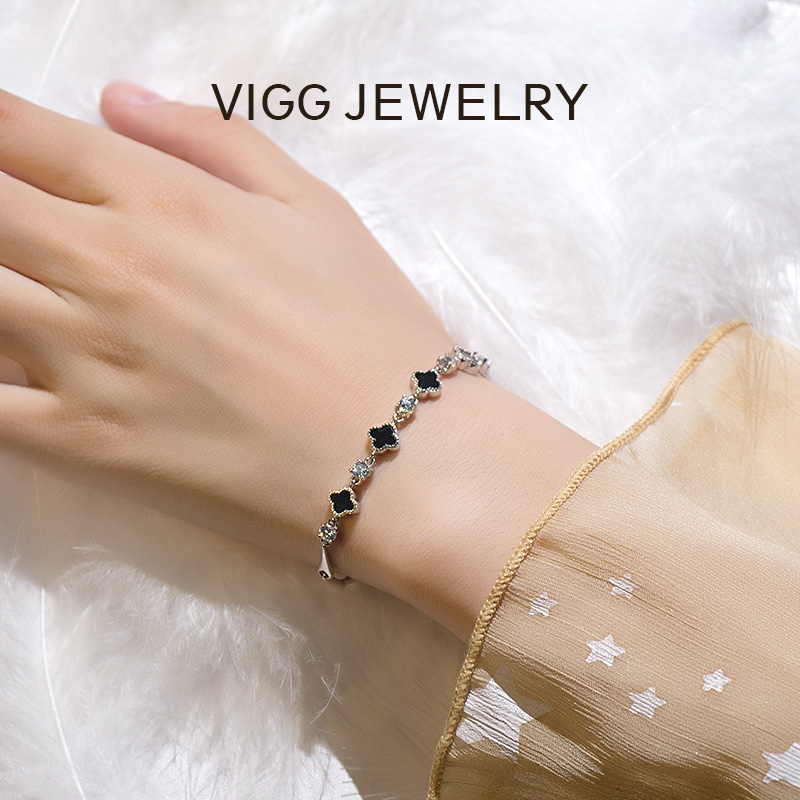 VIGG four-leaf clover hand-made female sterling silver ins niche design hand ornaments simple high-grade bracelet birthday new year gift