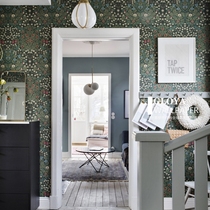 Spot UK imported wallpaper 161 years MORRIS CO English retro small floral background wall wallpaper