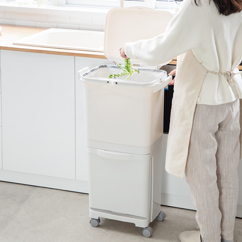 Classification bins Japan Imports RISU Home Kitchen Dry Wet separation Double Double Tank Wheels Large dustbin
