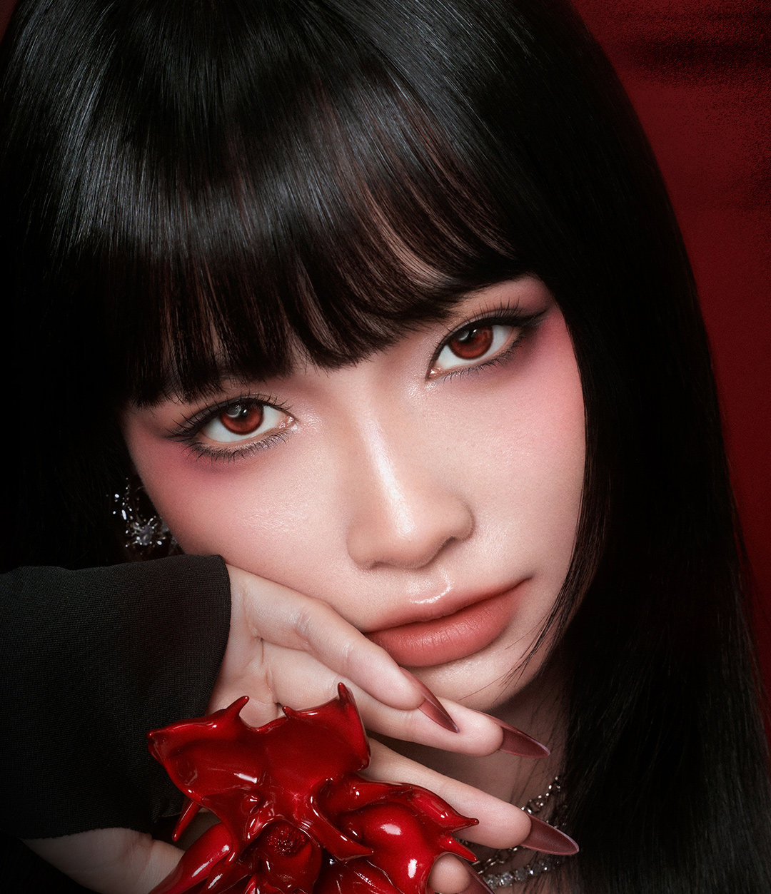 【中國直郵】 小奧汀 伊藤潤二狂熱聯名 富江立體浮影腮紅盤 狂花腮紅盤 01心動失溫 10g