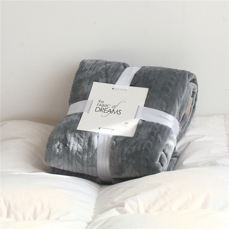 Nordic sofa đơn giản Four Seasons 1,5 đơn hoặc kép chăn luật Levin nhung chăn lạnh nap chăn thú chăn 2m - Ném / Chăn chăn lông cừu tây tạng
