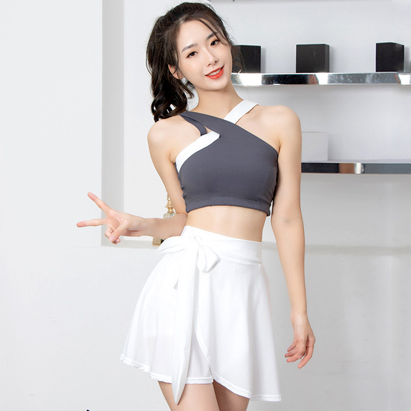 Yoga Suit Women Shockproof Sports Underwear Running Underwear Shoulder Strap Pocket Shorts Short Skirt Gym Sport Two Suits