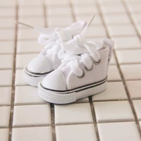 Тканевые белые туфли