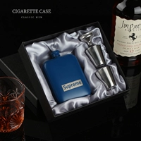 Три Ляна синего цвета