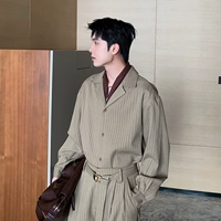 Коричневая куртка