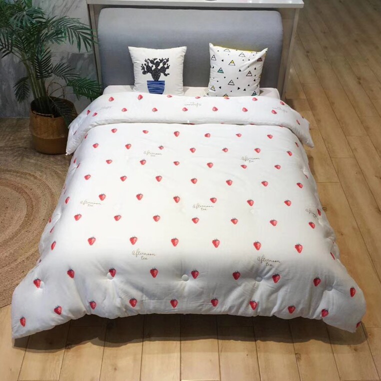 All cotton air conditioning is warmed by the winter of the thin hole of pure cotton children student silk cotton by the core special price clearance