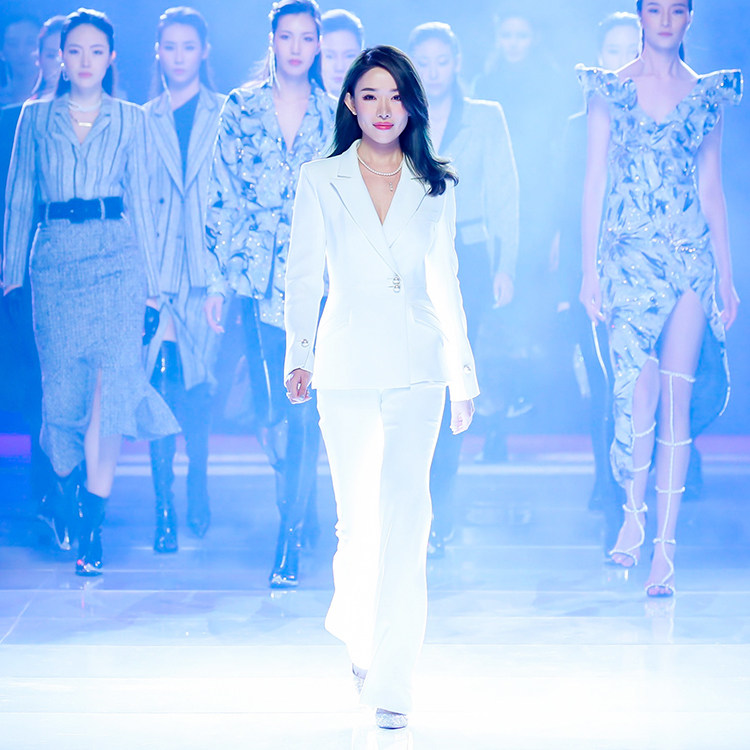 (Ma Jing same) MAGGIEMA suit elastic pearl slim white women's suit micro-flare pants 627C628P