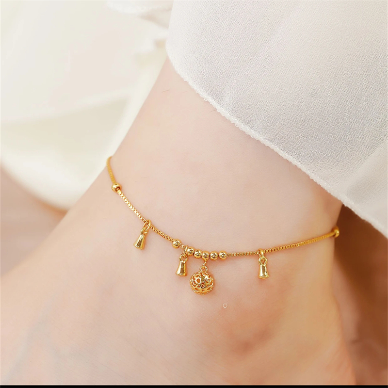Smooth Sailing Hollow Bell Fortune-Turning Anklet for Women, Fashionable Versatile High-End Anklet, Light Luxury Temperament Jewelry