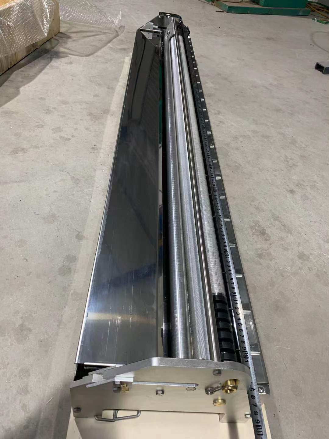 Wallpaper sizing machine Large size 1 1 m 1 4 m stainless steel wallpaper glued gluing wallpaper